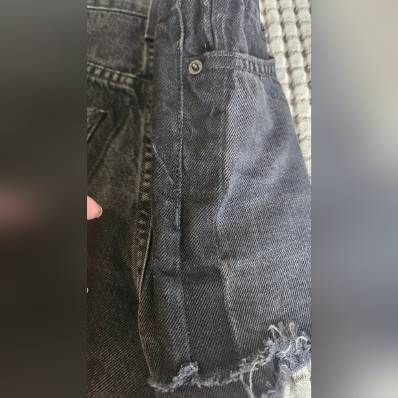 10 DEREK LAM Crosby Drew High-Rise Classic Cutoff Shorts In Washed Black.Size 24 - Picture 13 of 13